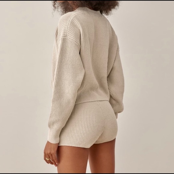 Reformation Fiore Shorts - Picture 2 of 4